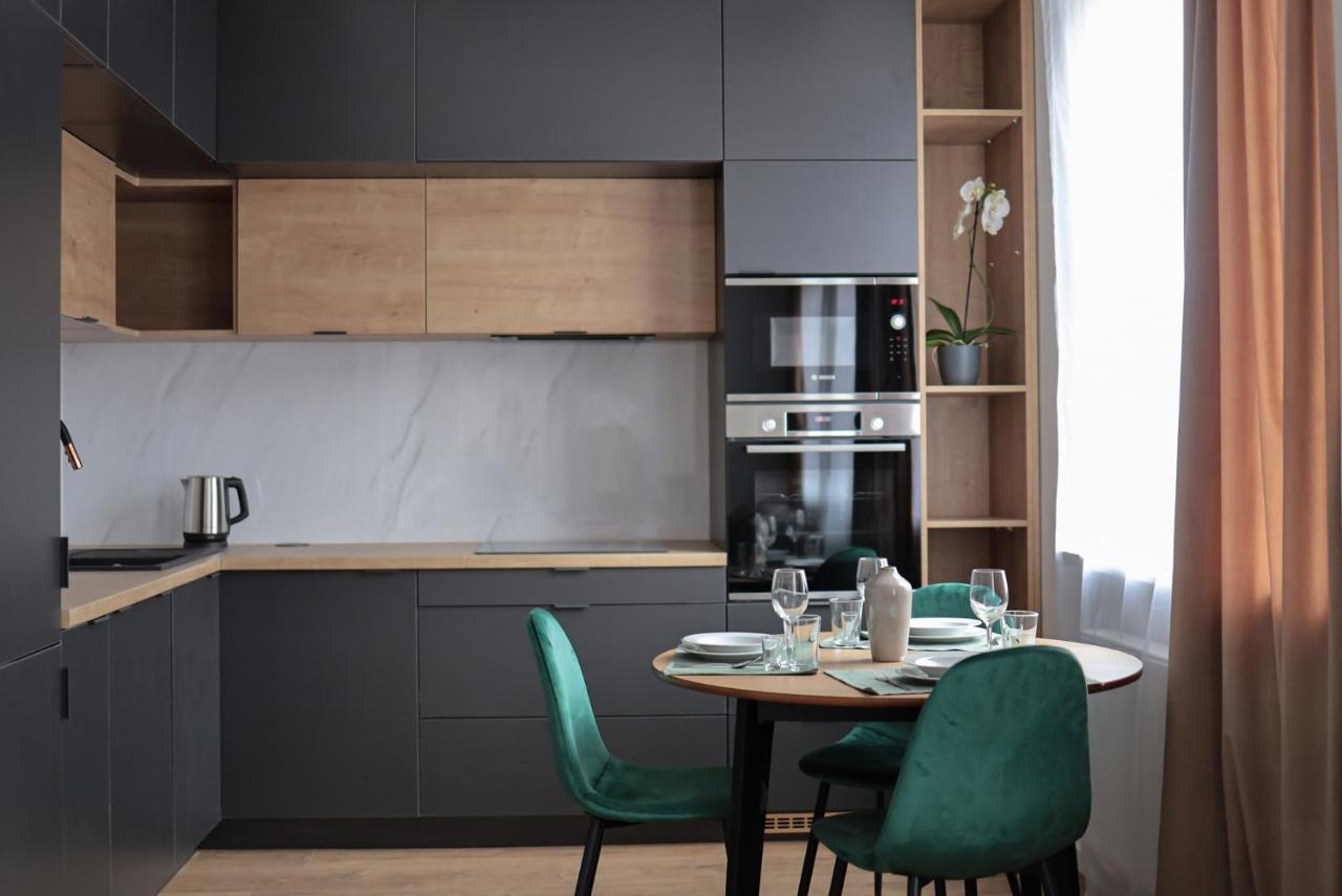 Beautiful And Stylish 2 Bedroom Apartment In The City Center And In The Pedestrian Zone Братислава Екстериор снимка